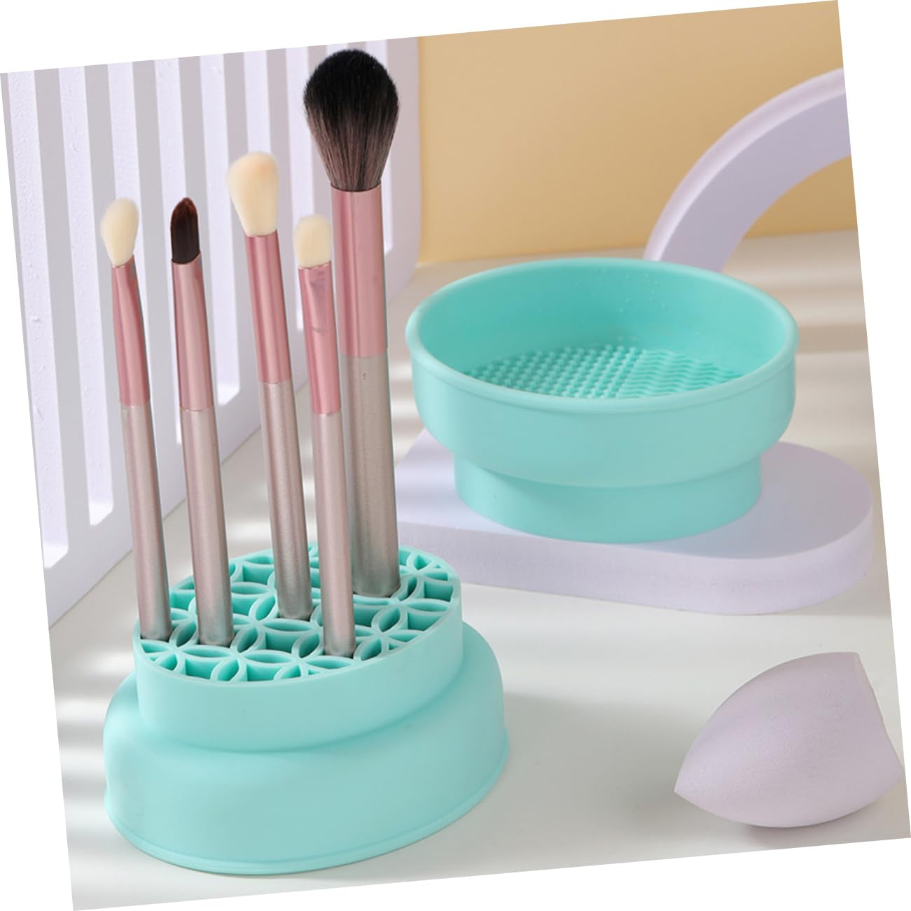 Makeup Tool Cleaner Bowl Makeup Brush Drying Mat Makeup Brush Cleaning Mat Cosmetic Cleaning Tool Makeup Brush Scrubber Cleaner Bowl for Makeup Tools Sponge Dryer Green